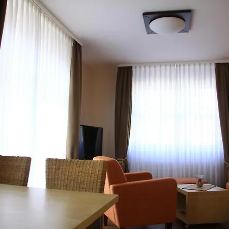 Schmidt Haus Huhnergott